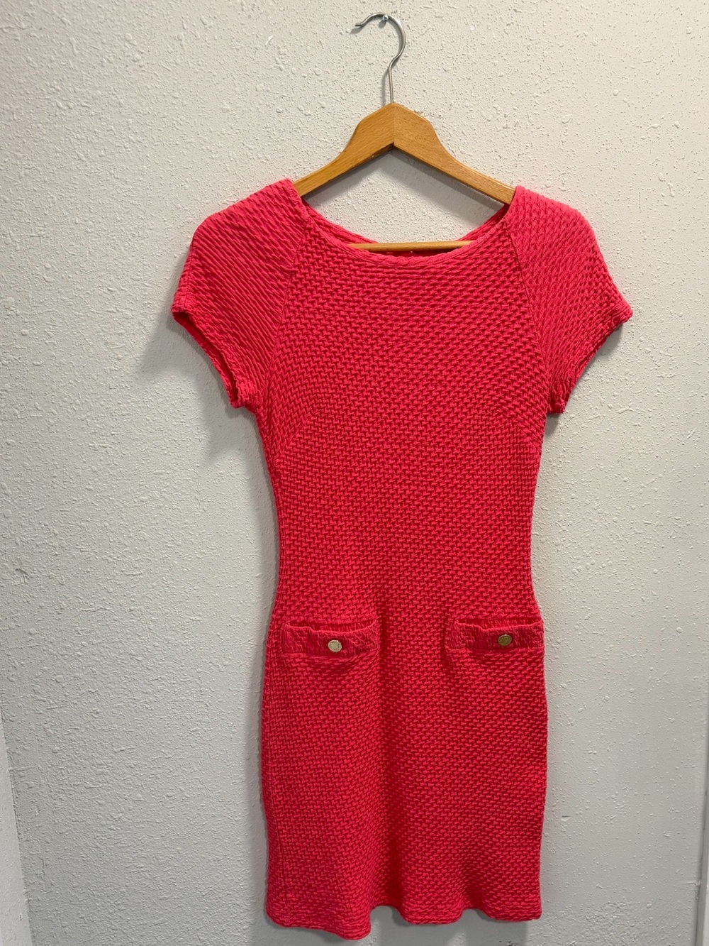 Lilly Pulitzer Coco Short Sleeve Shift
Cotton Dress Island Coral